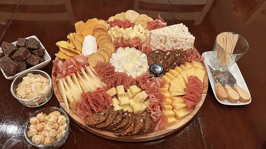 Personal box charcuterie